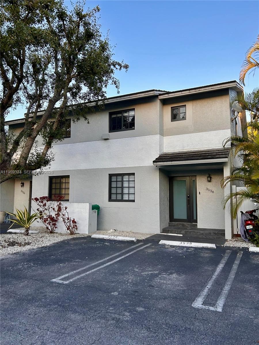 3538 SW 17th St # 1B, Miami FL 33145 — 1