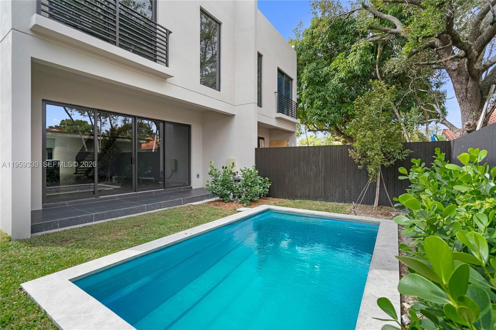 1431 SW 20th St, Miami FL 33145 — 17