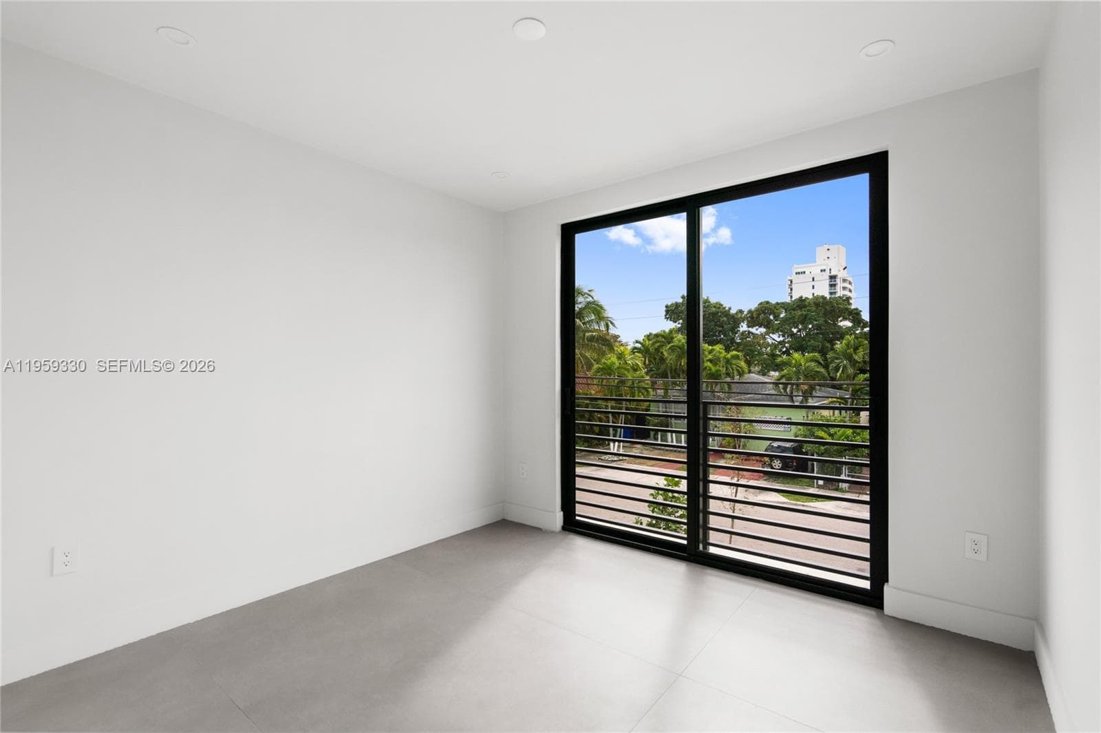 1431 SW 20th St, Miami FL 33145 — 36