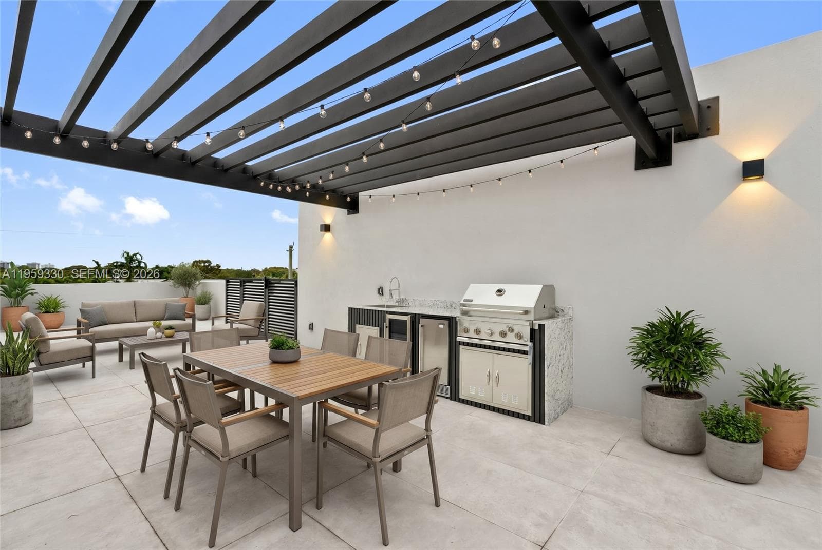 1431 SW 20th St, Miami FL 33145 — 11
