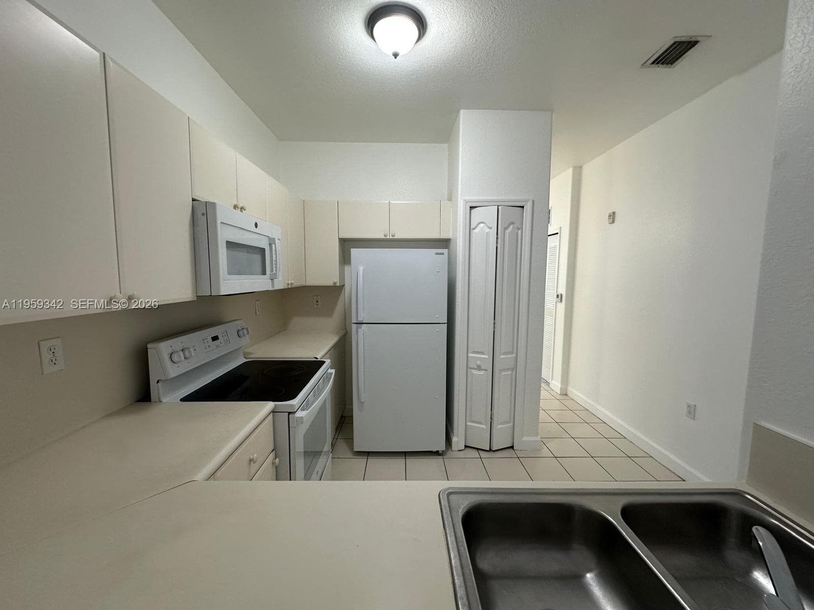 1661 SE 29th Ct # 104, Homestead FL 33035 — 6