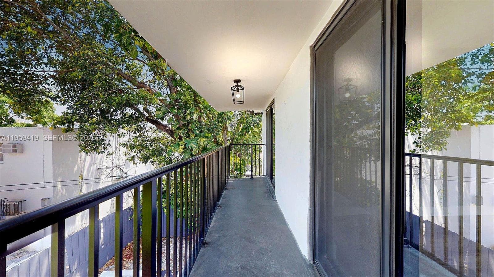 329 SW 9th Ave, Miami FL 33130 — 43