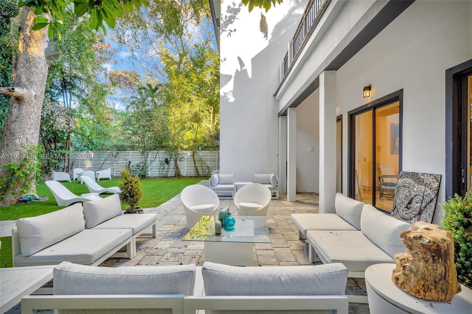 3675 Loquat Ave, Miami FL 33133 — 22