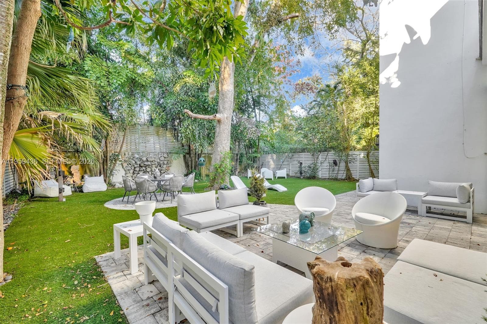 3675 Loquat Ave, Miami FL 33133 — 21
