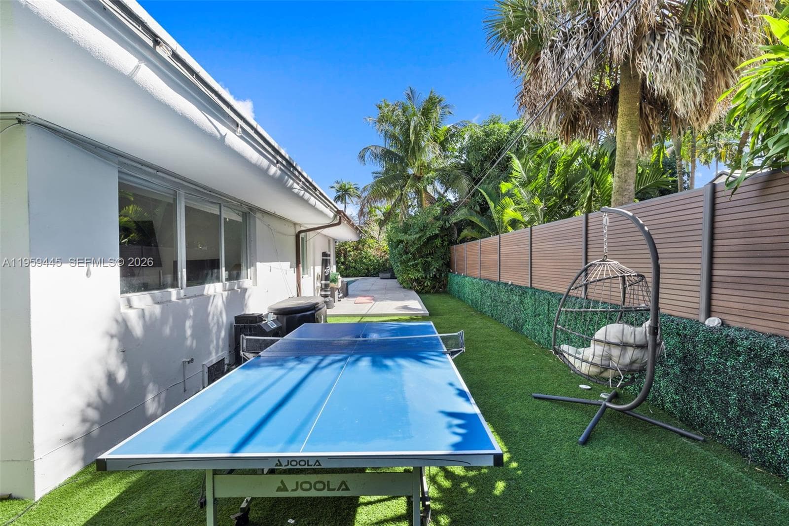 1040 NE 86th St, Miami FL 33138 — 46