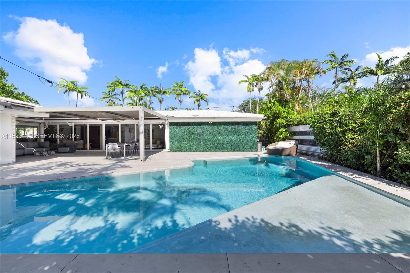 1040 NE 86th St, Miami FL 33138 — 43