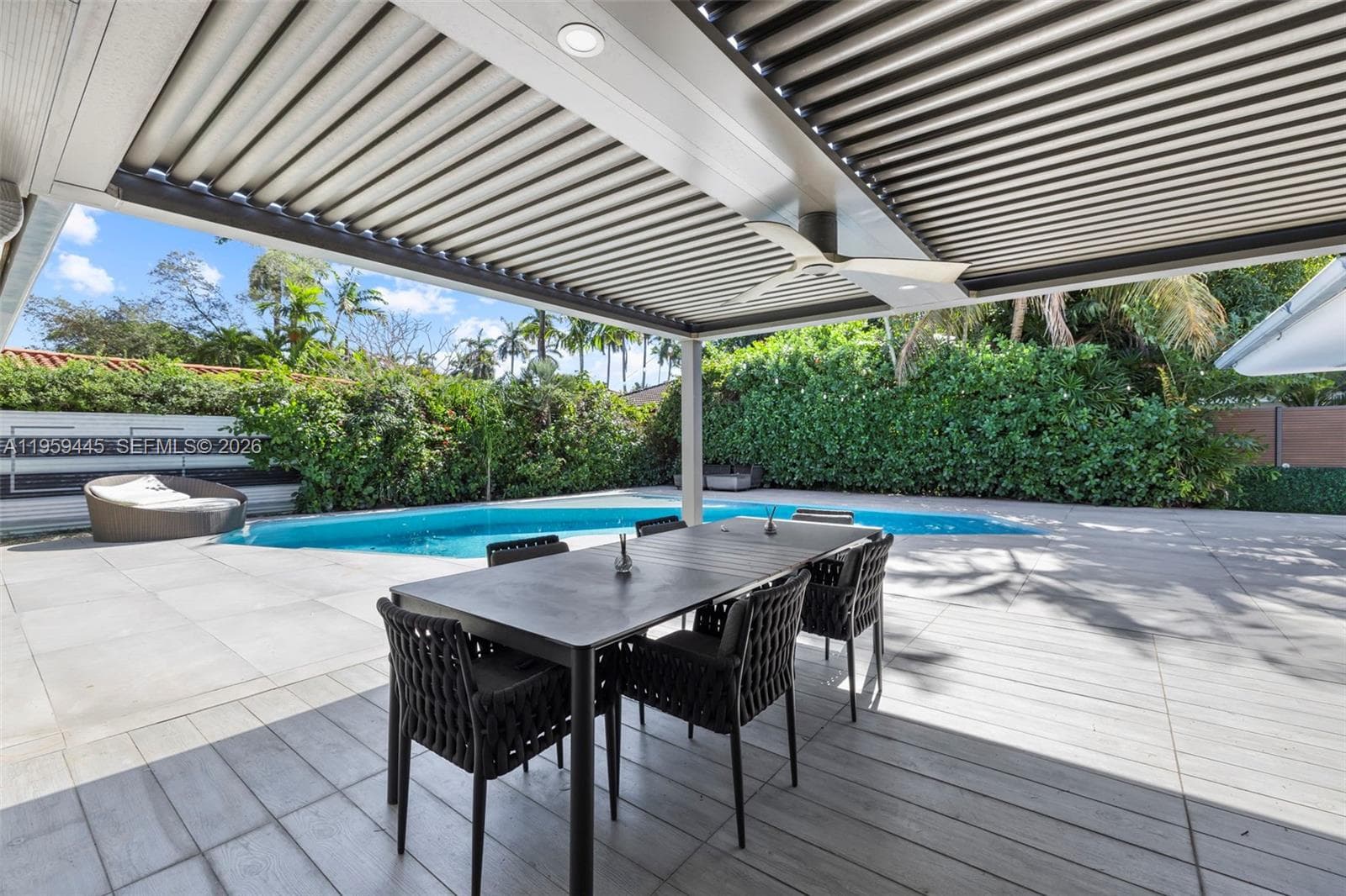 1040 NE 86th St, Miami FL 33138 — 39