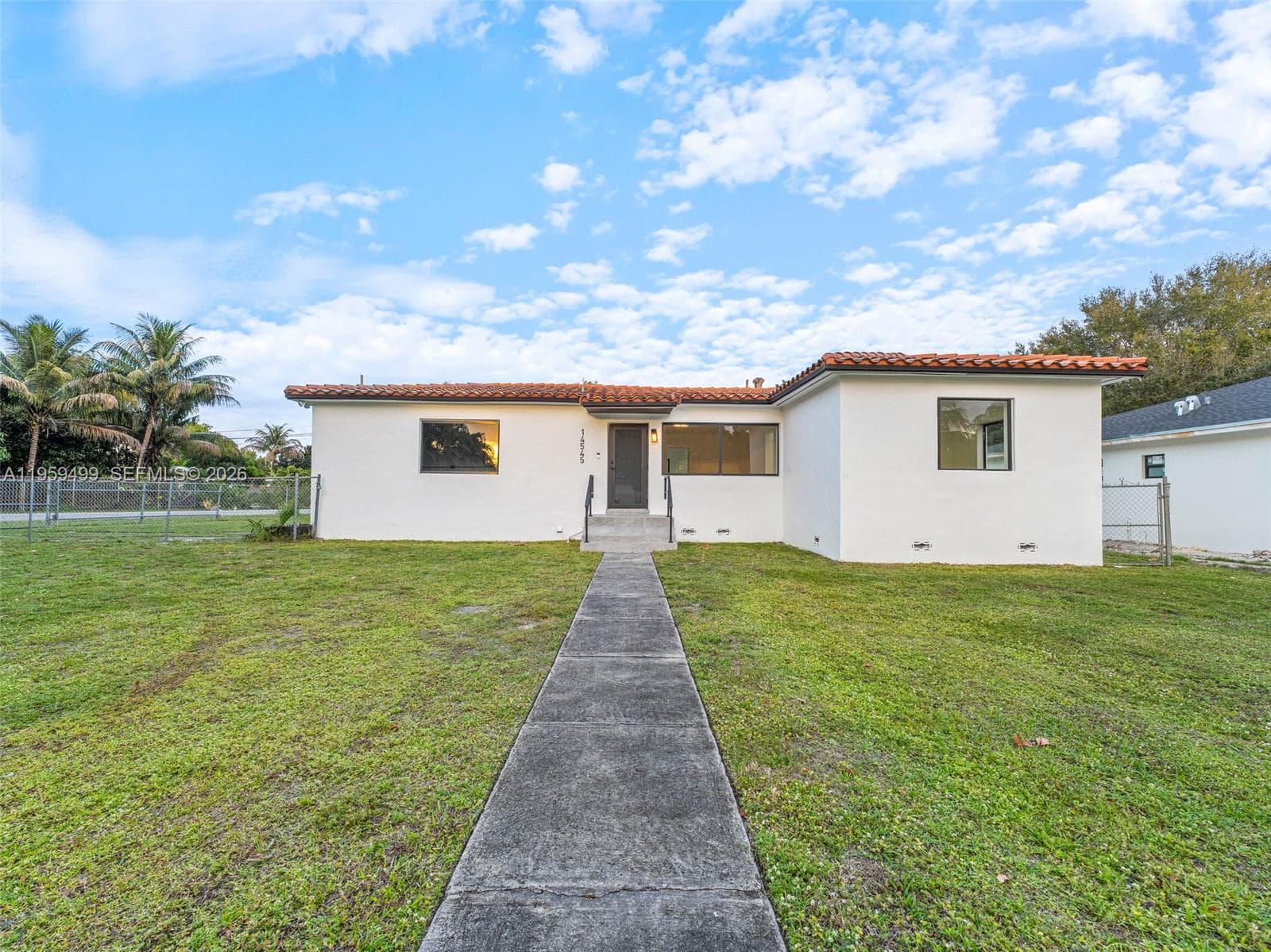 14545 Garden Dr, Miami FL 33168 — 27