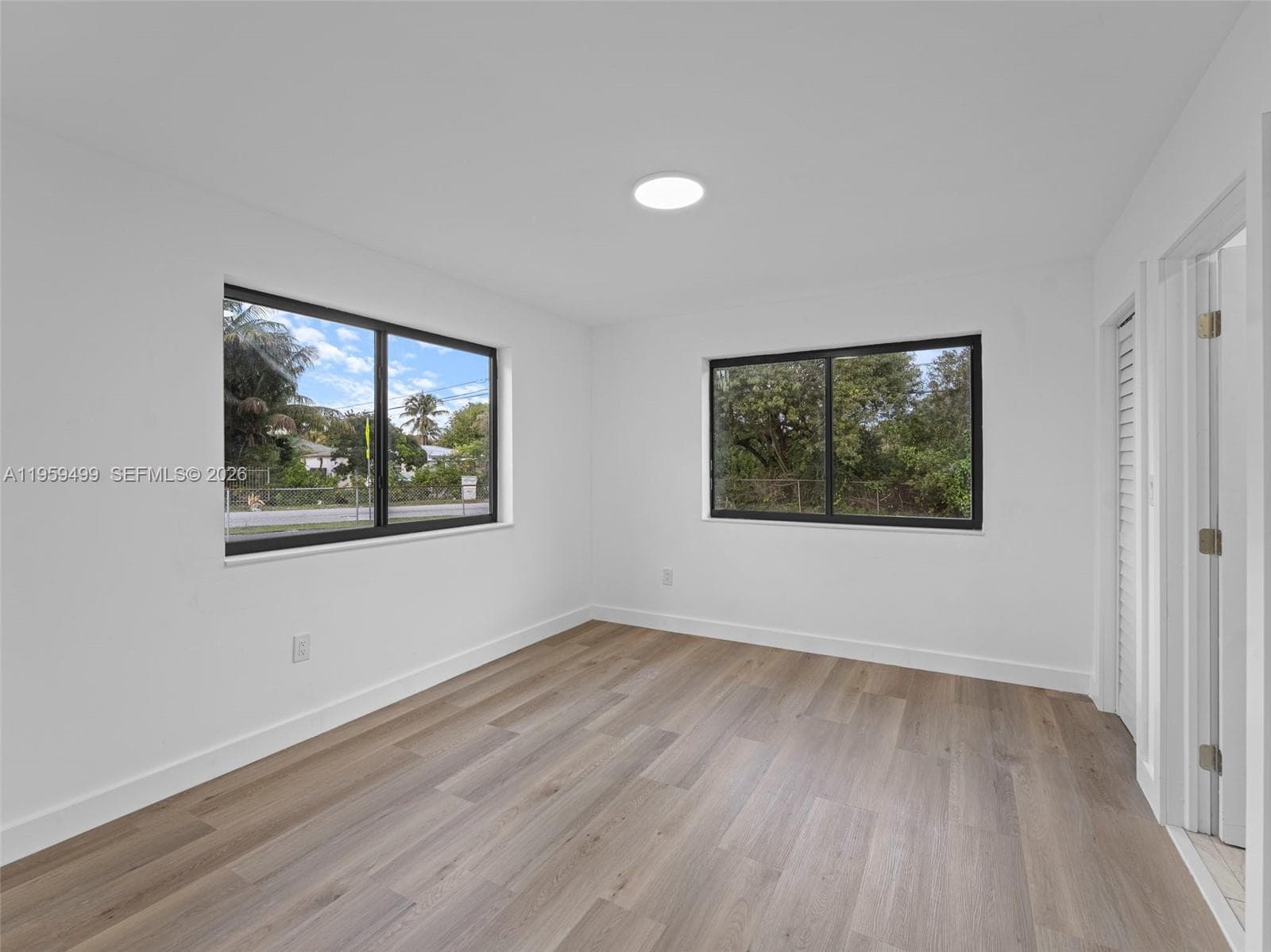 14545 Garden Dr, Miami FL 33168 — 9