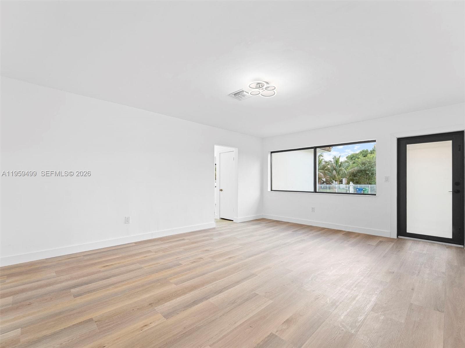14545 Garden Dr, Miami FL 33168 — 15