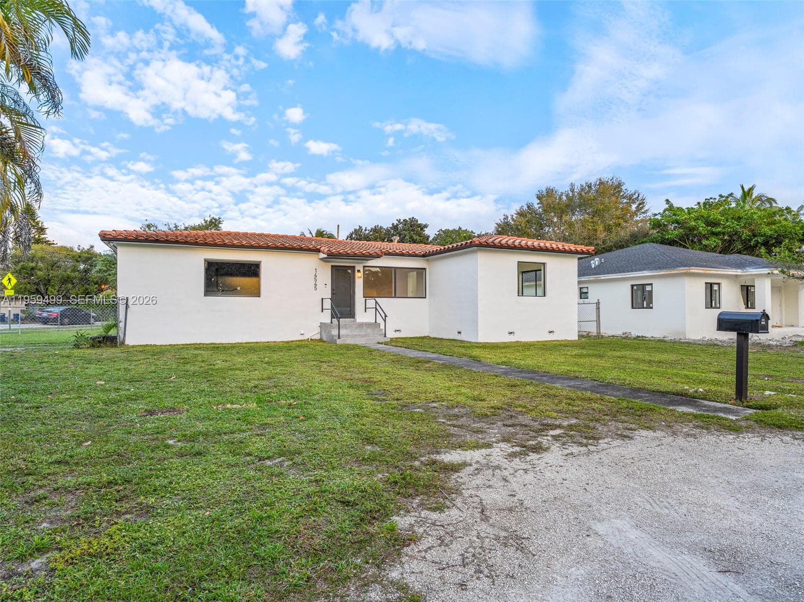 14545 Garden Dr, Miami FL 33168 — 29