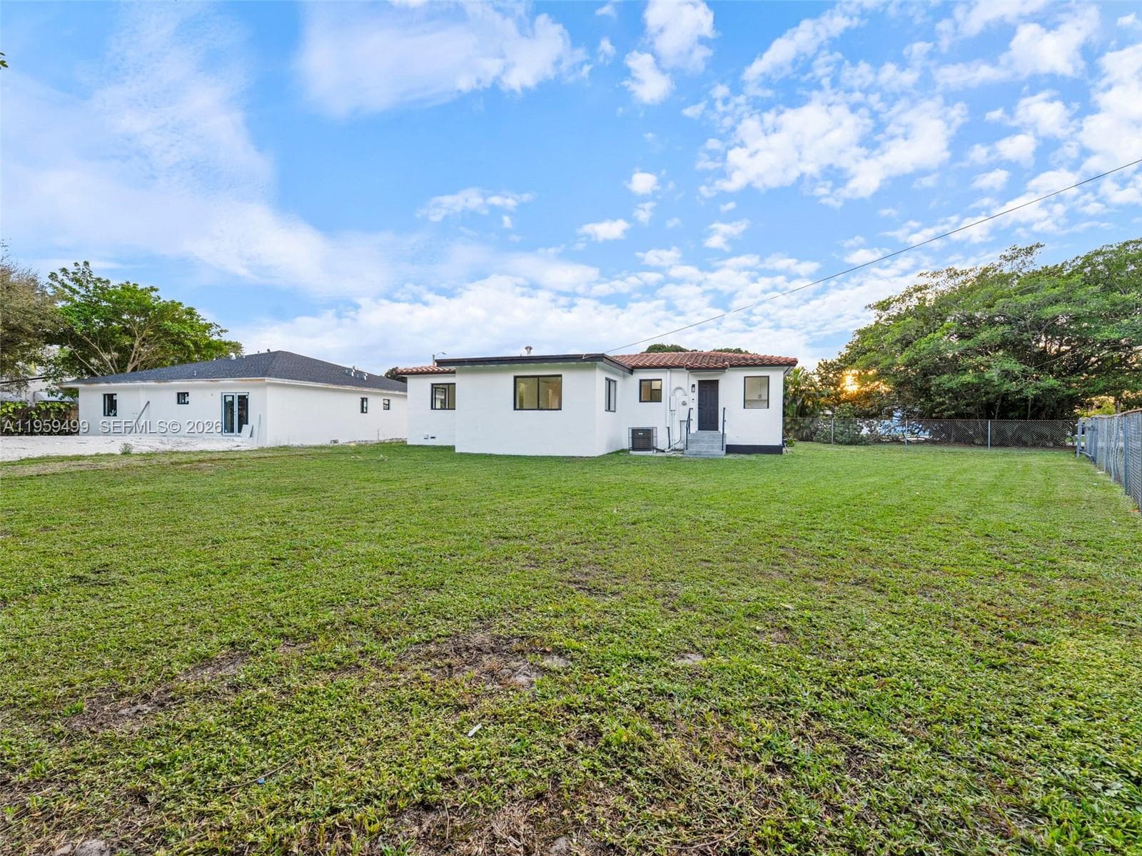 14545 Garden Dr, Miami FL 33168 — 25