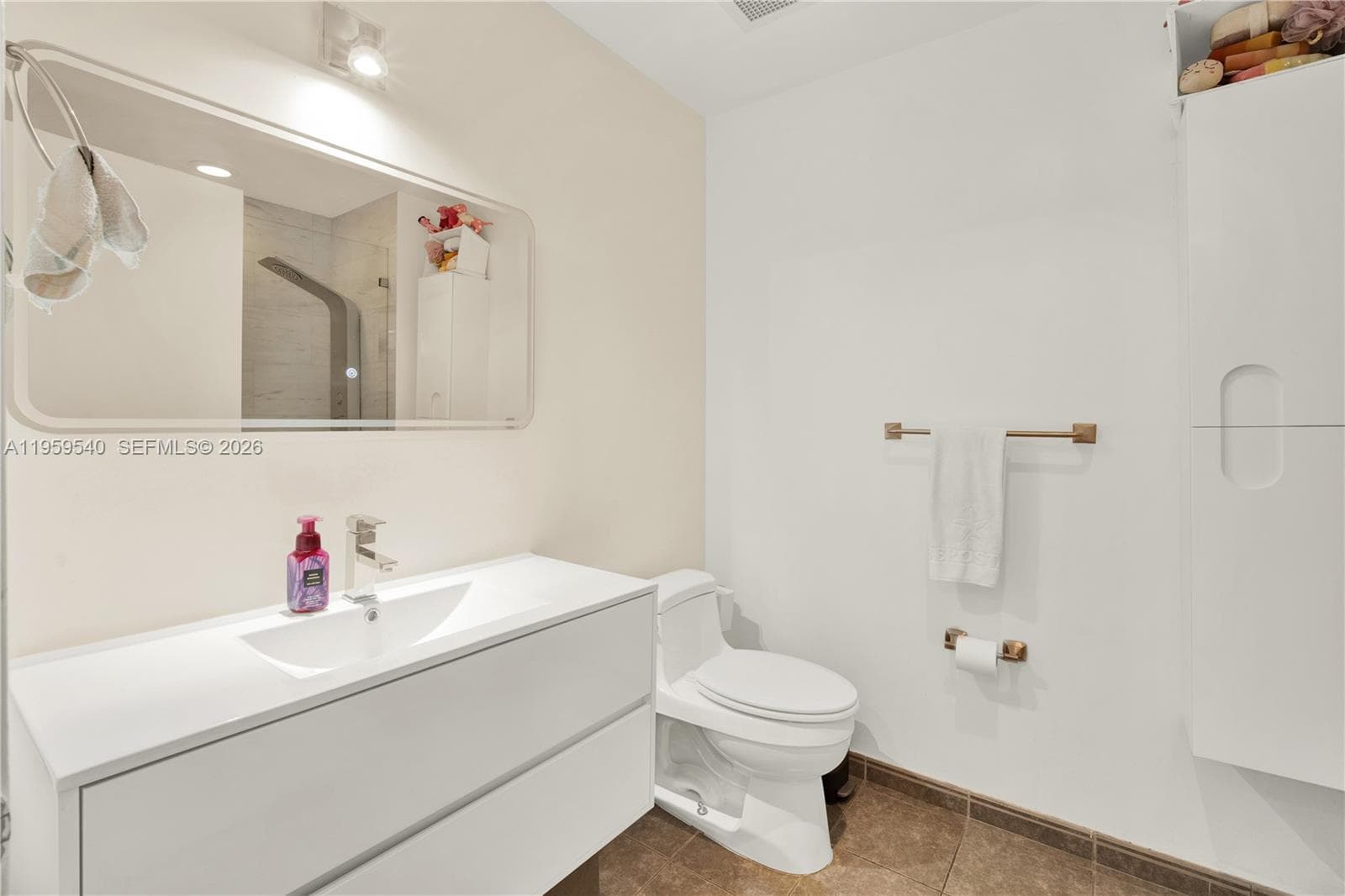 3449 NE 1st Ave # 110, Miami FL 33137 — 11