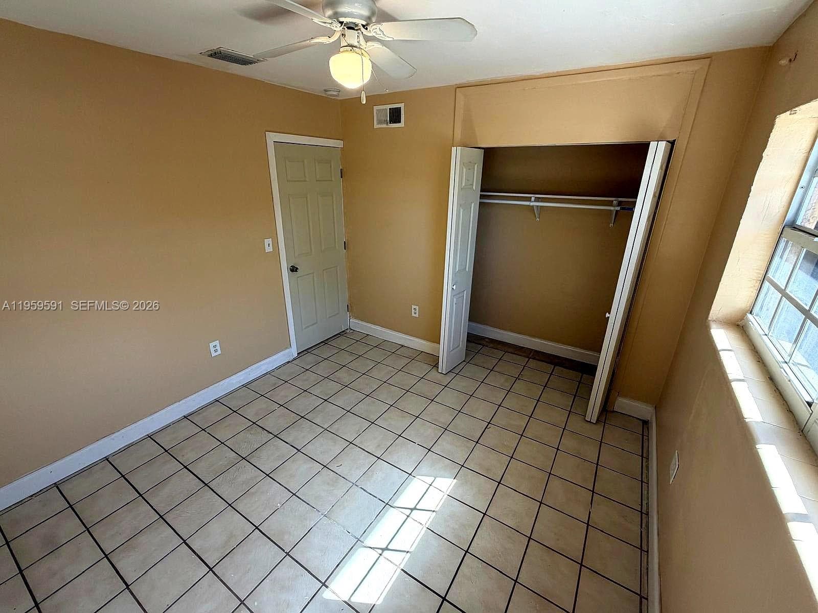 14407 NE 5th Ave # 14407, Miami FL 33161 — 17