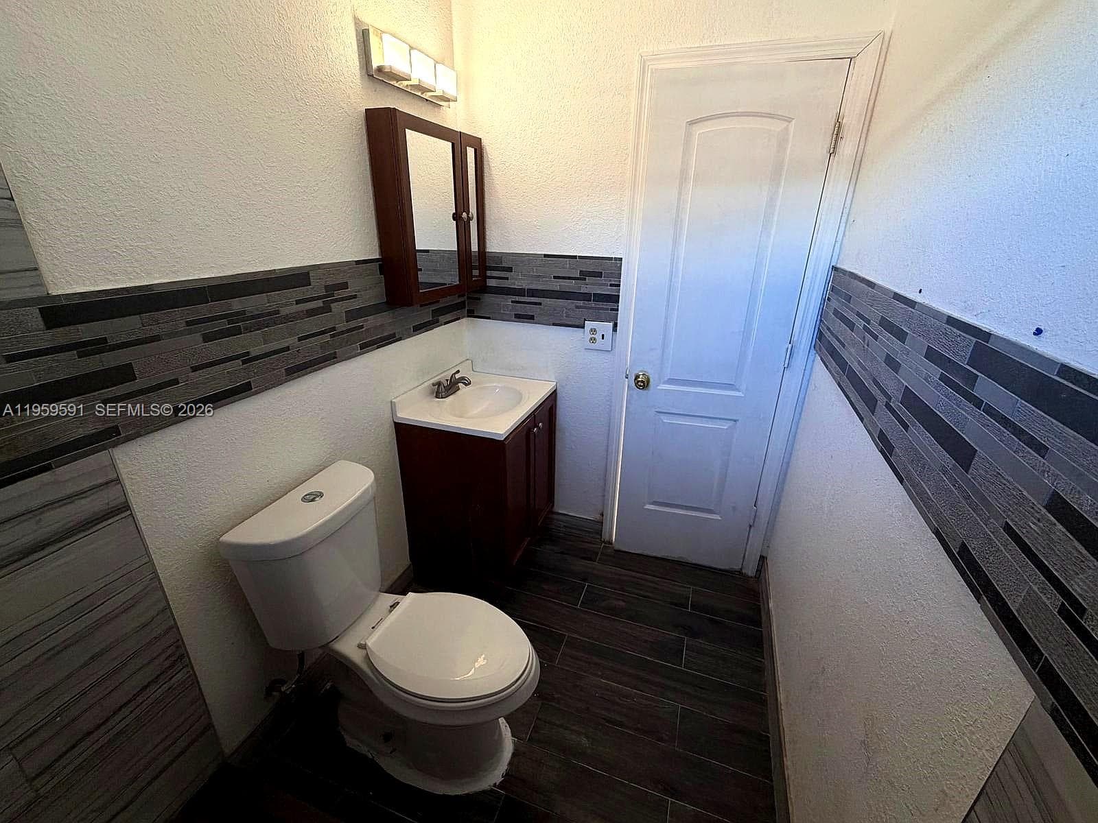 14407 NE 5th Ave # 14407, Miami FL 33161 — 16