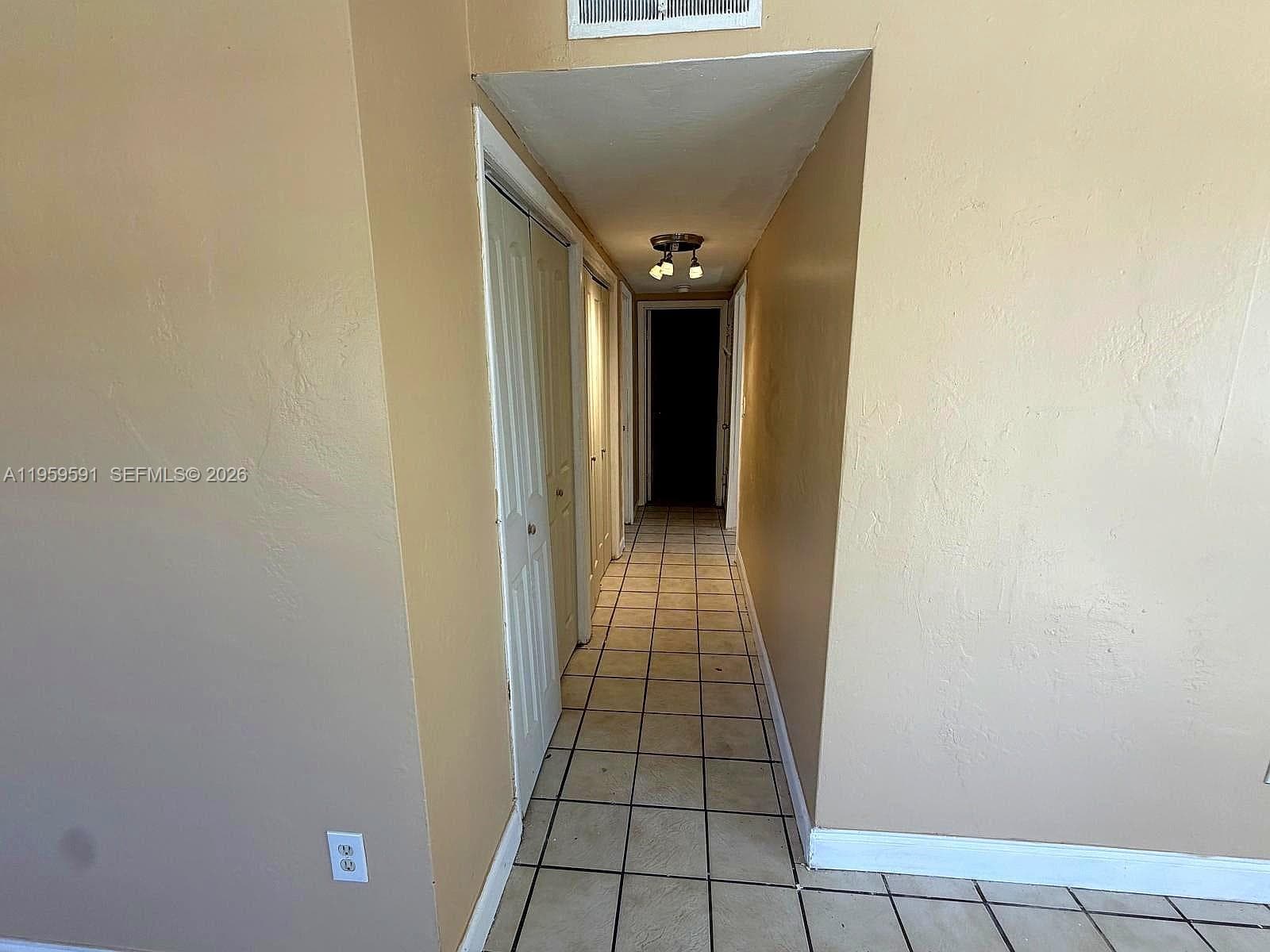 14407 NE 5th Ave # 14407, Miami FL 33161 — 7