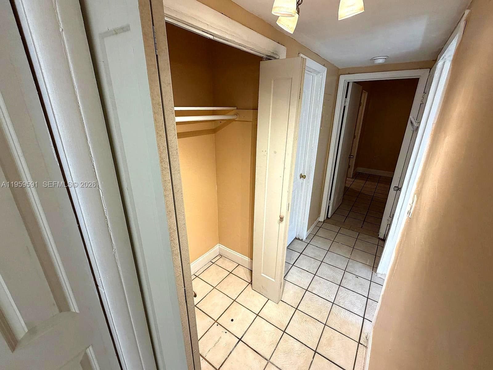 14407 NE 5th Ave # 14407, Miami FL 33161 — 8