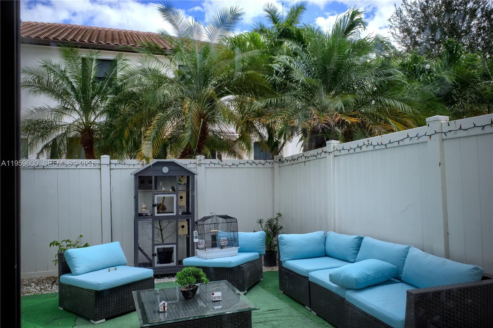 8915 W 35th Ave, Hialeah FL 33018 — 13