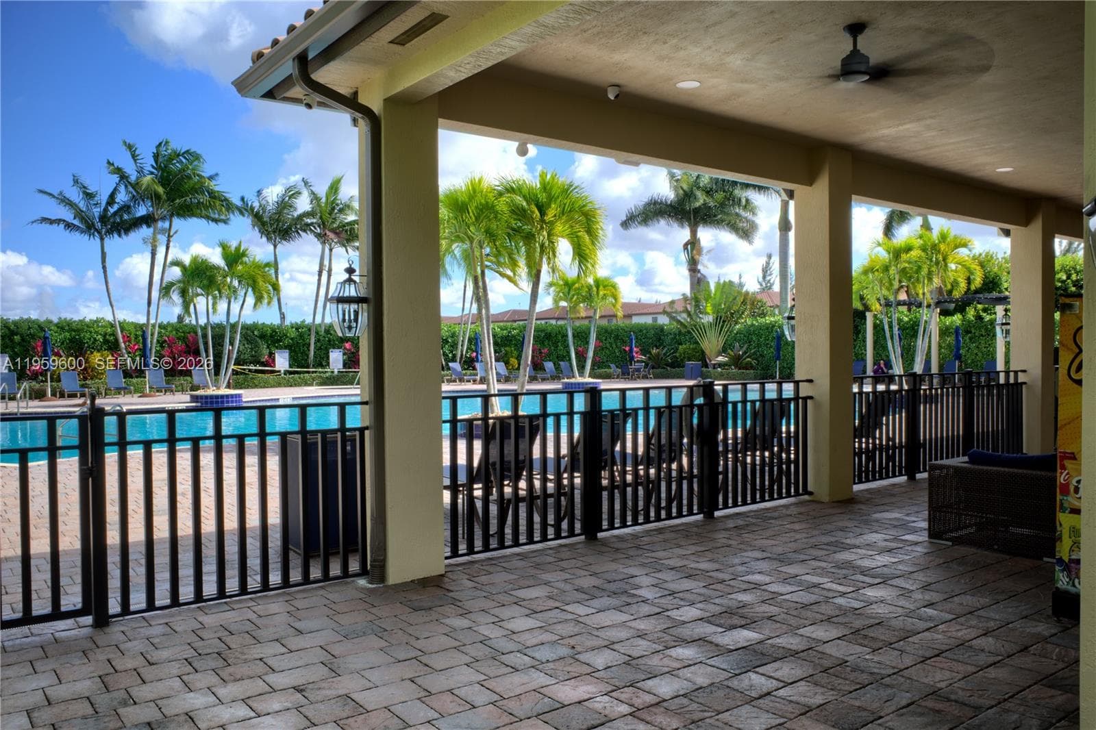 8915 W 35th Ave, Hialeah FL 33018 — 35