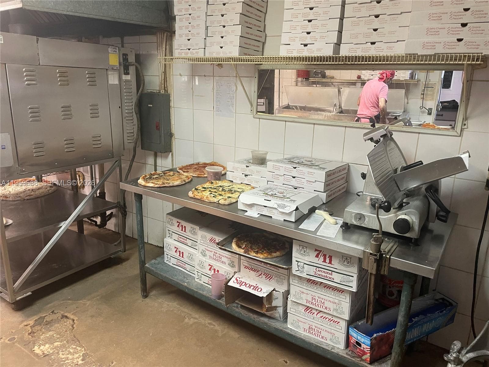 W west dixie, North Miami Beach FL 33160 — 1