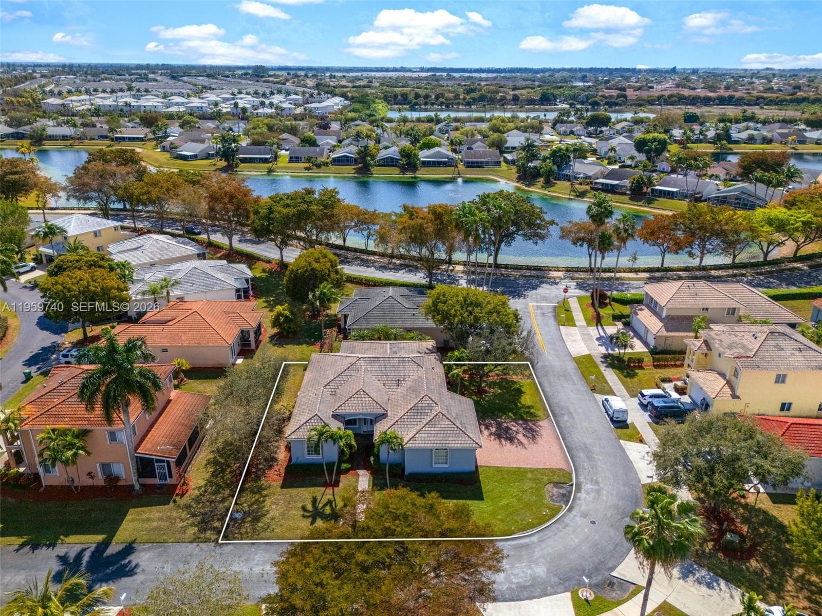 2570 SE 4th Pl, Homestead FL 33033 — 47