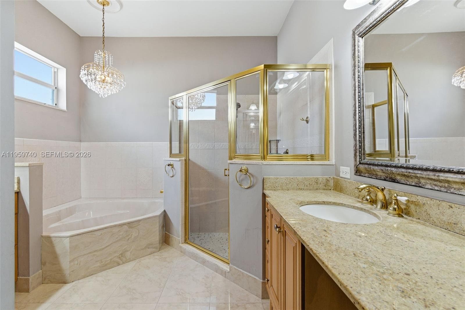2570 SE 4th Pl, Homestead FL 33033 — 38
