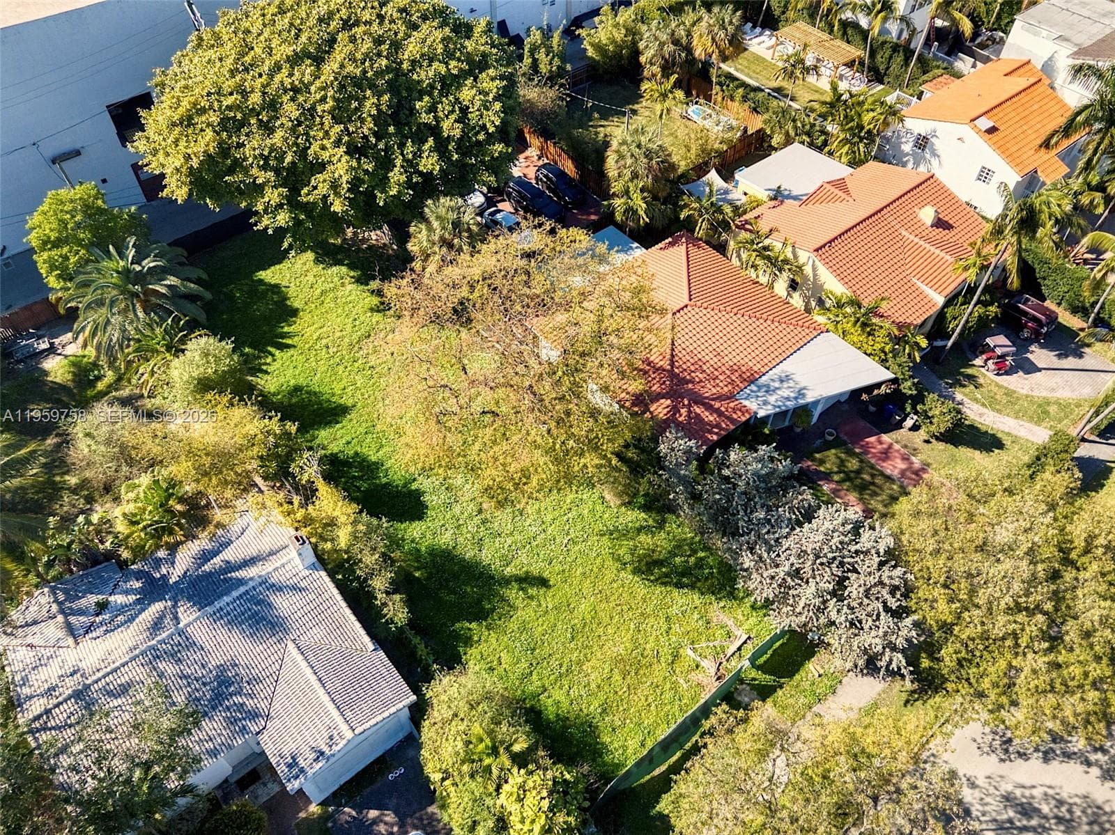 1728 Lenox Ave, Miami Beach FL 33139 — 18
