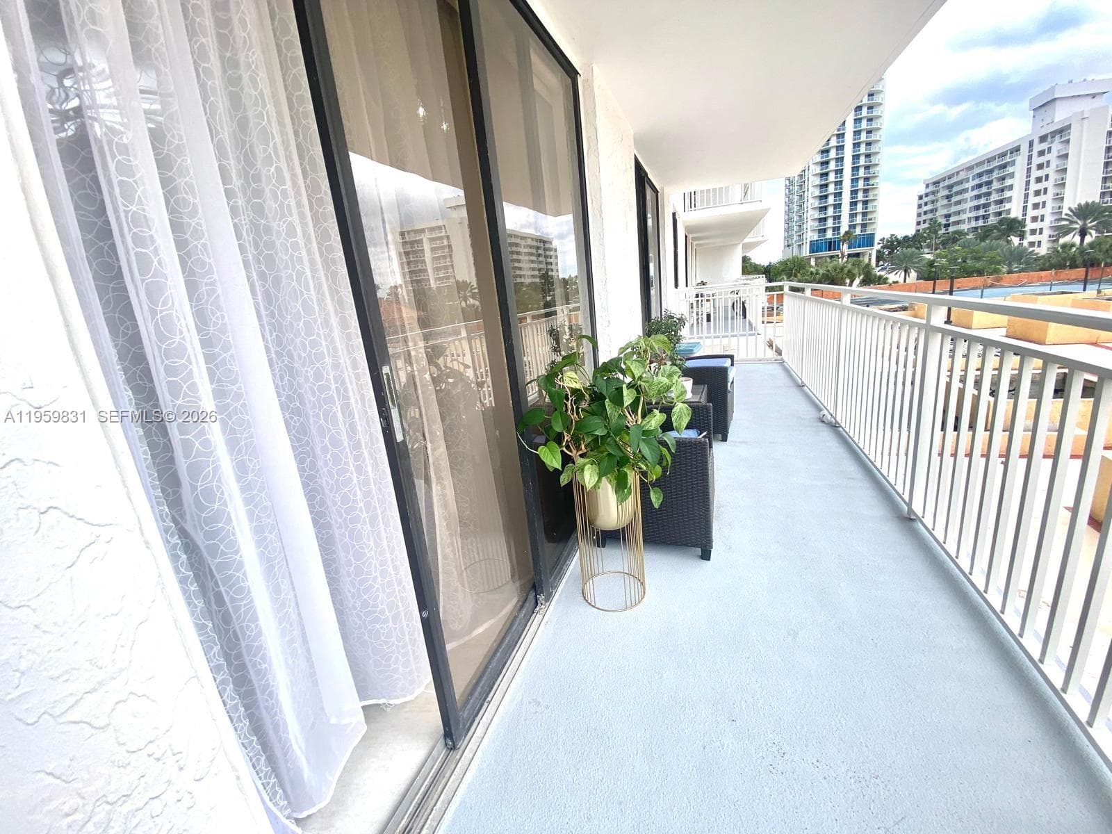 210 174th St # 403, Sunny Isles Beach FL 33160 — 12