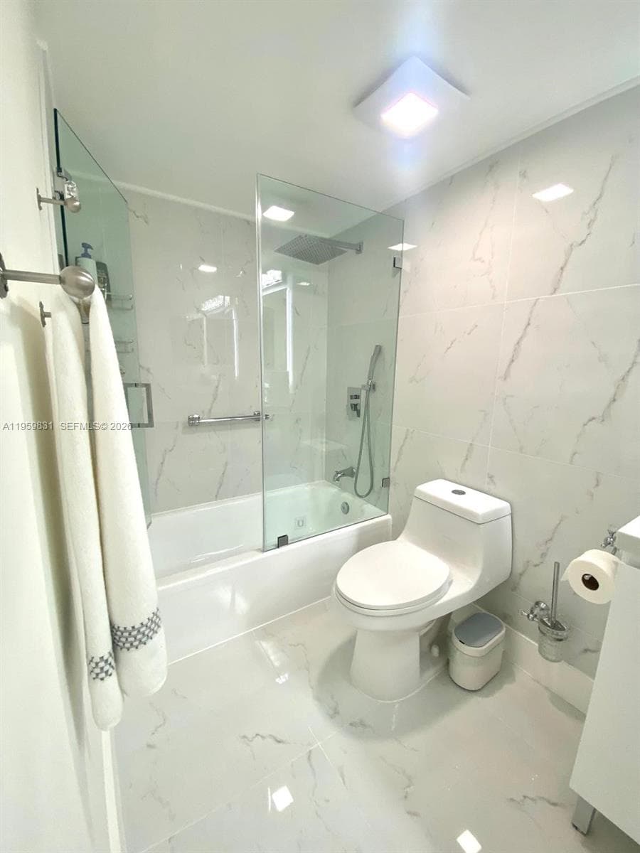 210 174th St # 403, Sunny Isles Beach FL 33160 — 19