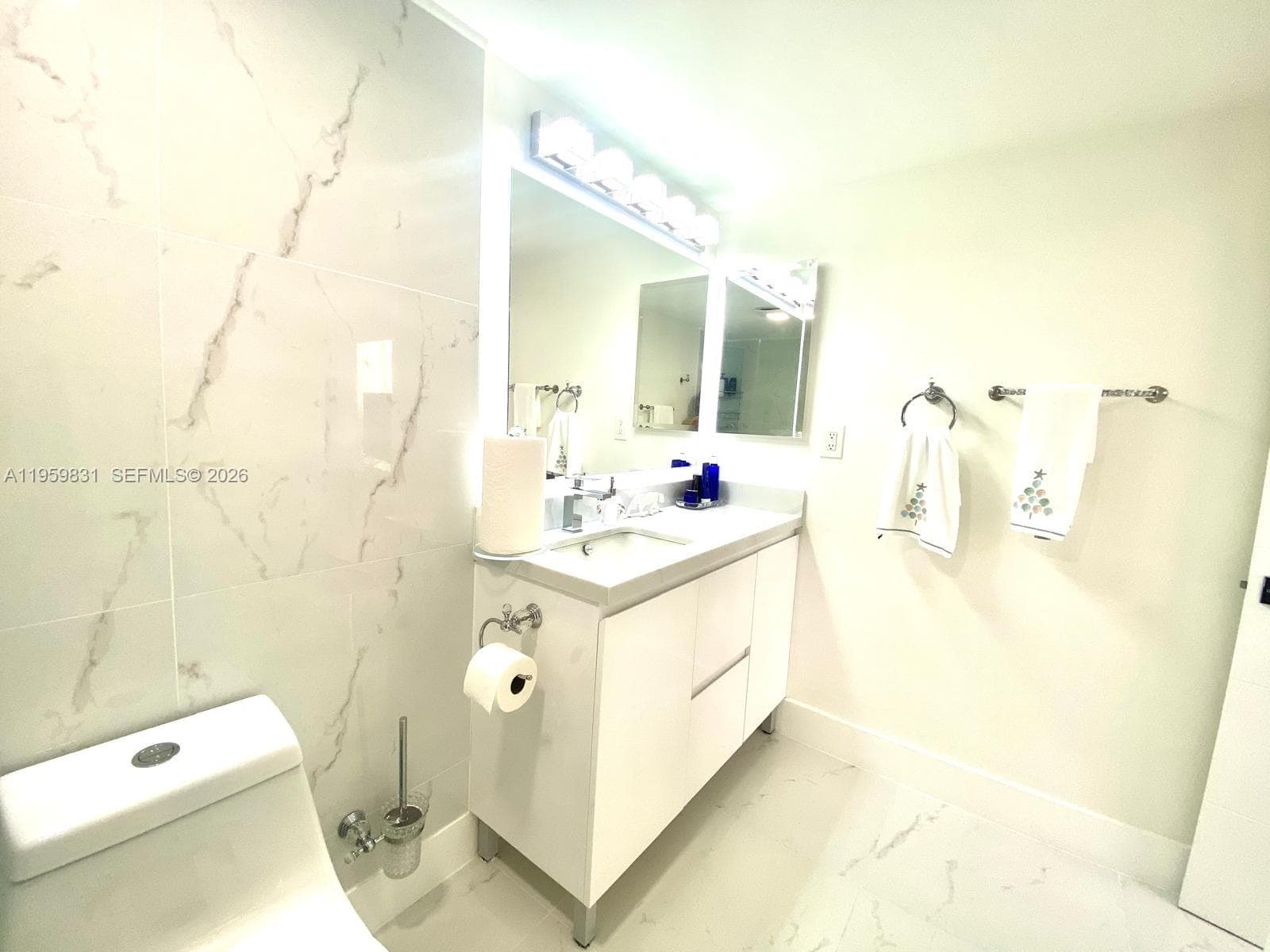 210 174th St # 403, Sunny Isles Beach FL 33160 — 35