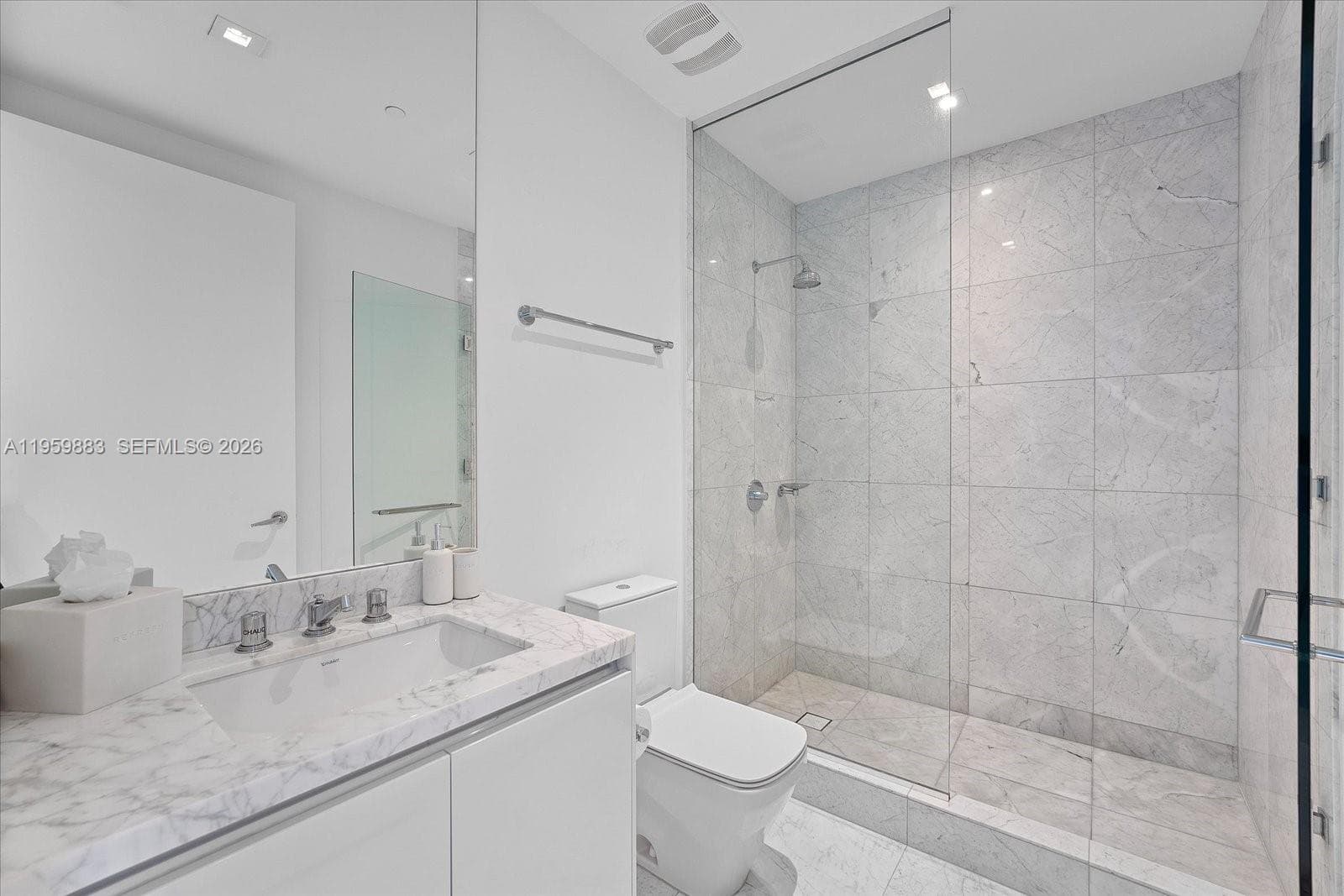 16901 Collins Ave # 2503, Sunny Isles Beach FL 33160 — 22