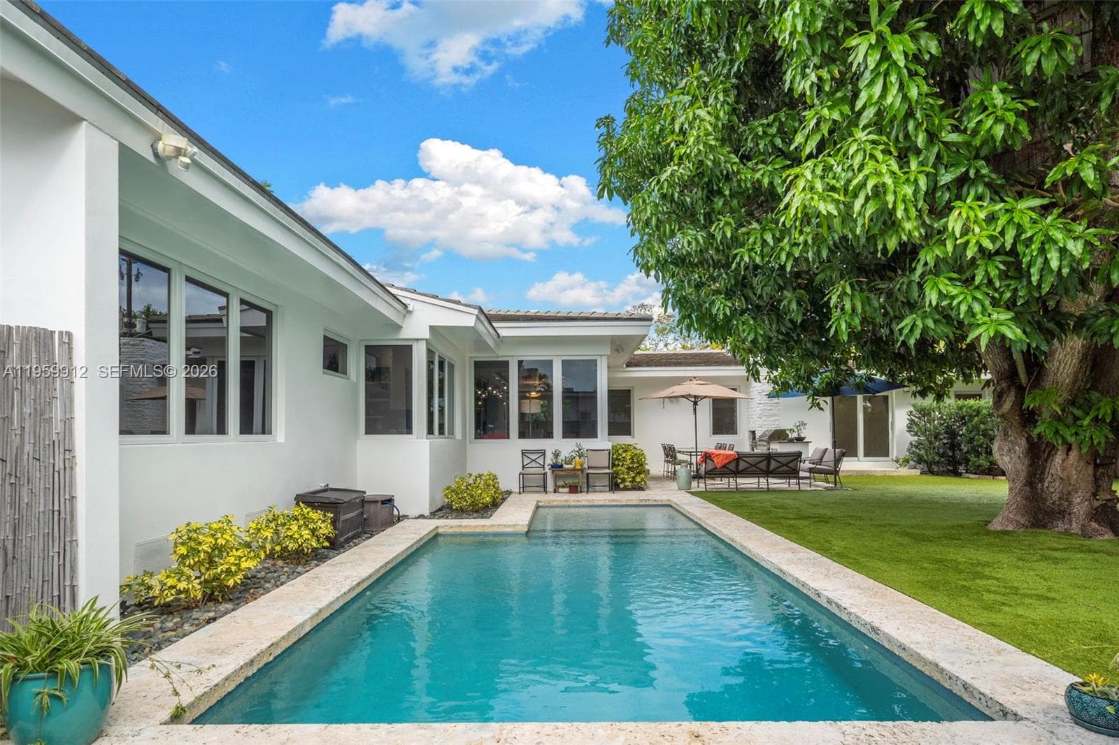 4595 N Jefferson Ave, Miami Beach FL 33140 — 10