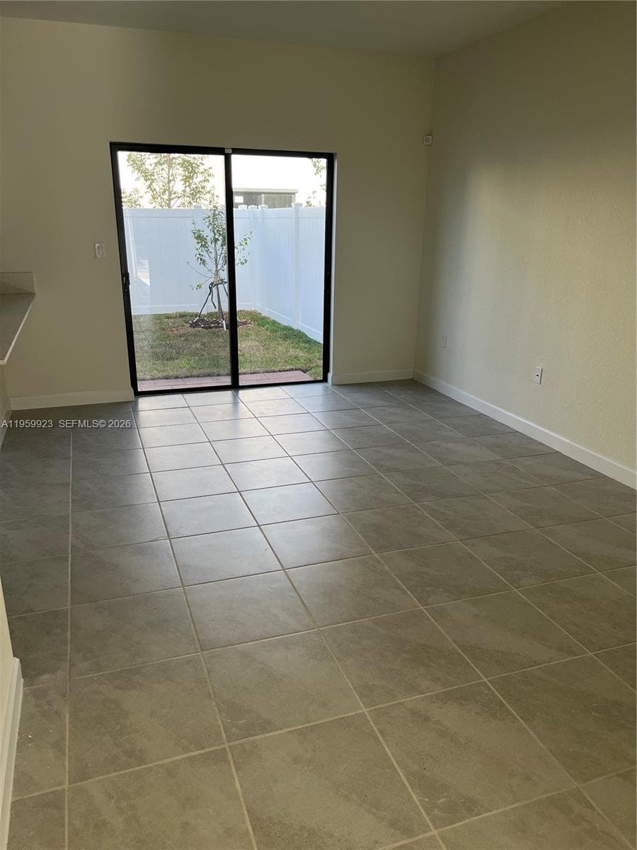 11447 W 34th Ct, Hialeah FL 33018 — 12