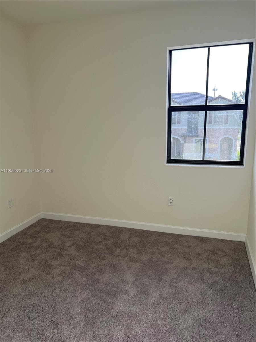 11447 W 34th Ct, Hialeah FL 33018 — 24