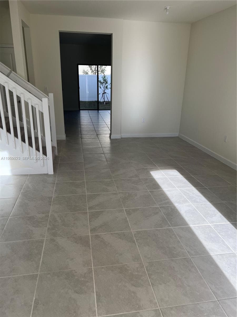 11447 W 34th Ct, Hialeah FL 33018 — 10
