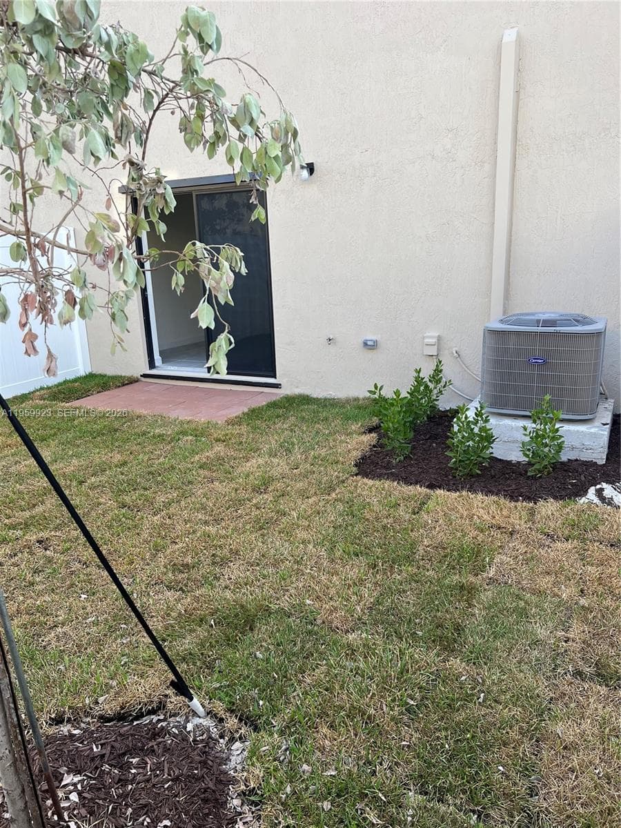 11447 W 34th Ct, Hialeah FL 33018 — 49