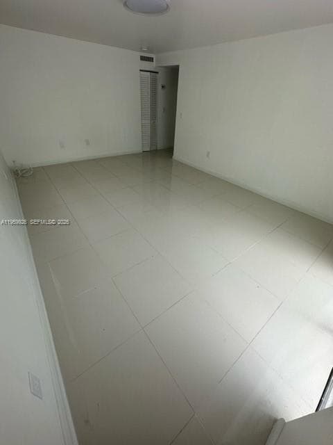 3527 NE 168th St # 202, North Miami Beach FL 33160 — 3