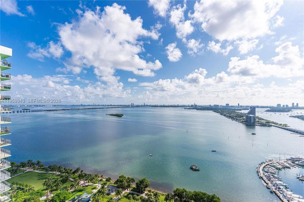1750 N Bayshore Dr # 3301, Miami FL 33132 — 14
