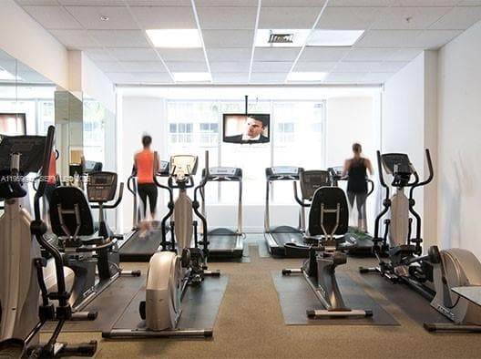 1750 N Bayshore Dr # 3301, Miami FL 33132 — 18