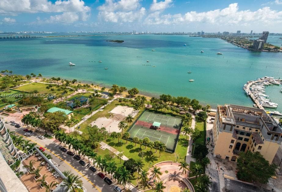 1750 N Bayshore Dr # 3301, Miami FL 33132 — 19