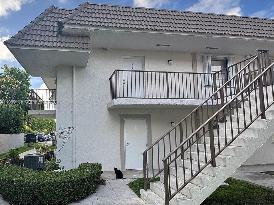 6911 SW 129 AV # 5, Miami FL 33183 — 1