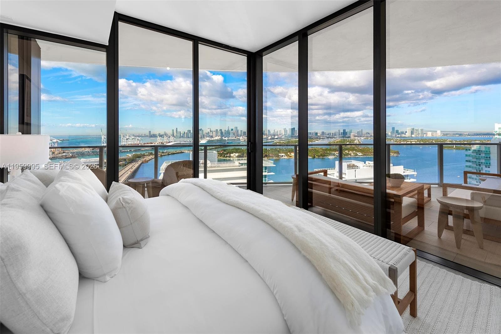 500 Alton Rd # 2903, Miami Beach FL 33139 — 32