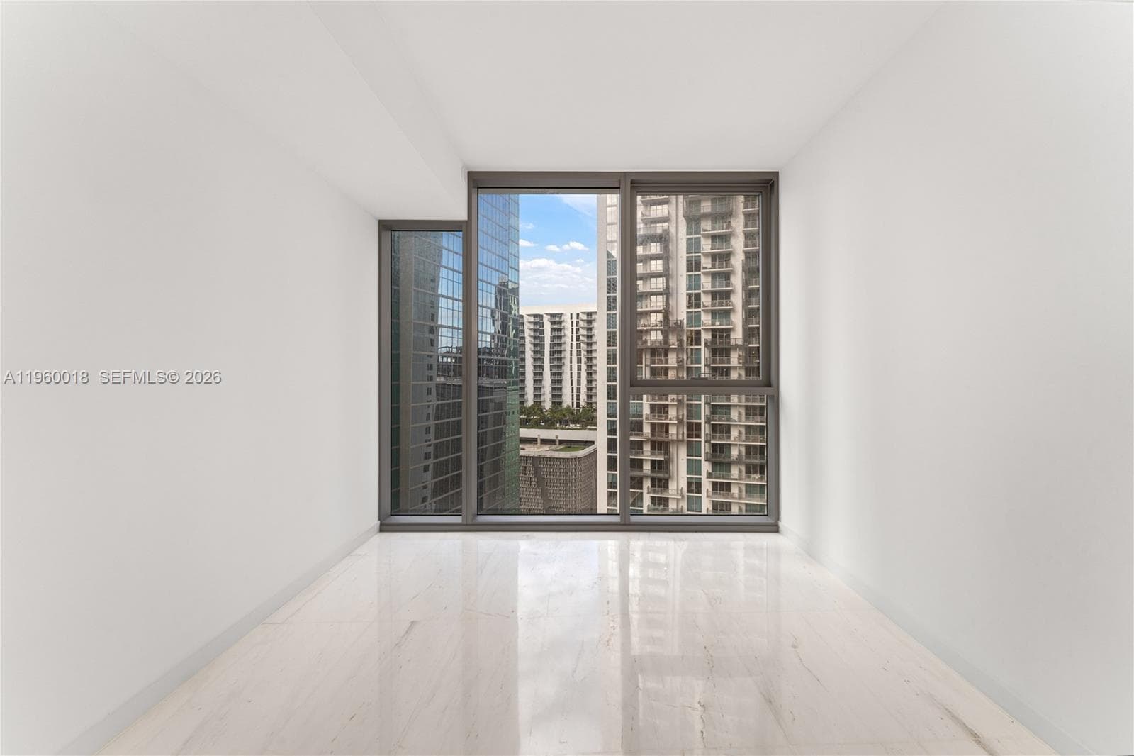 300 BISCAYNE BLVD WAY # 2009, Miami FL 33131 — 26