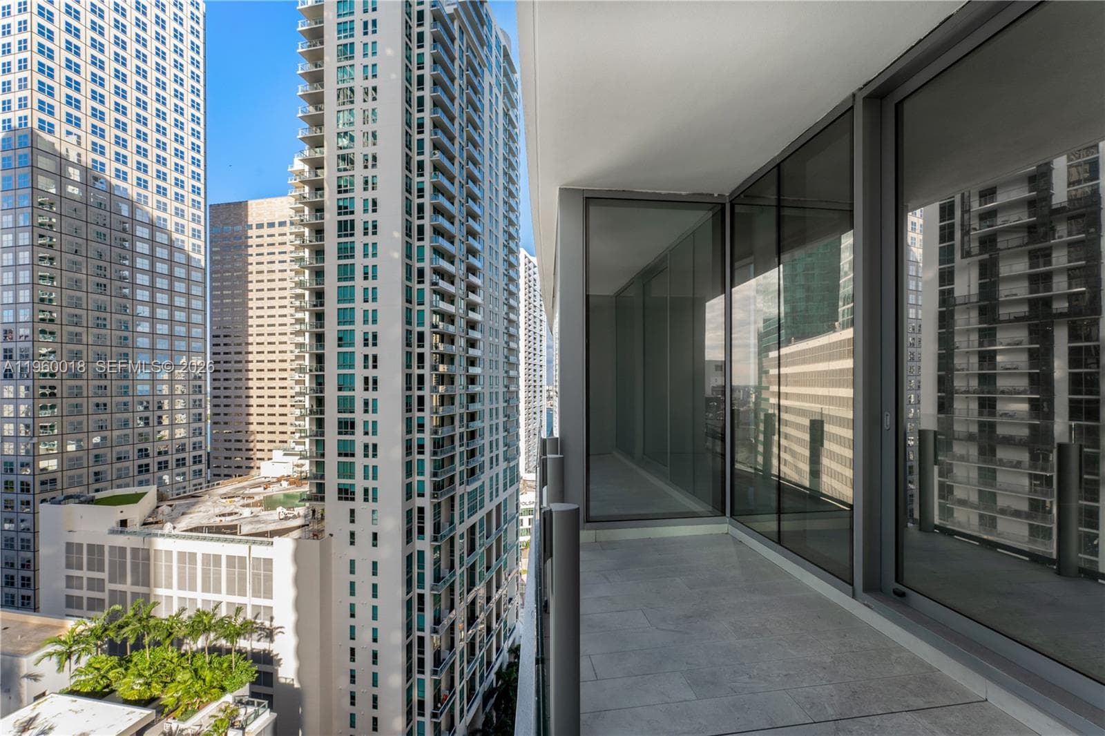 300 BISCAYNE BLVD WAY # 2009, Miami FL 33131 — 28