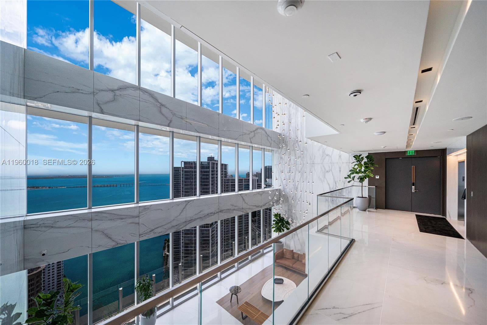 300 BISCAYNE BLVD WAY # 2009, Miami FL 33131 — 40