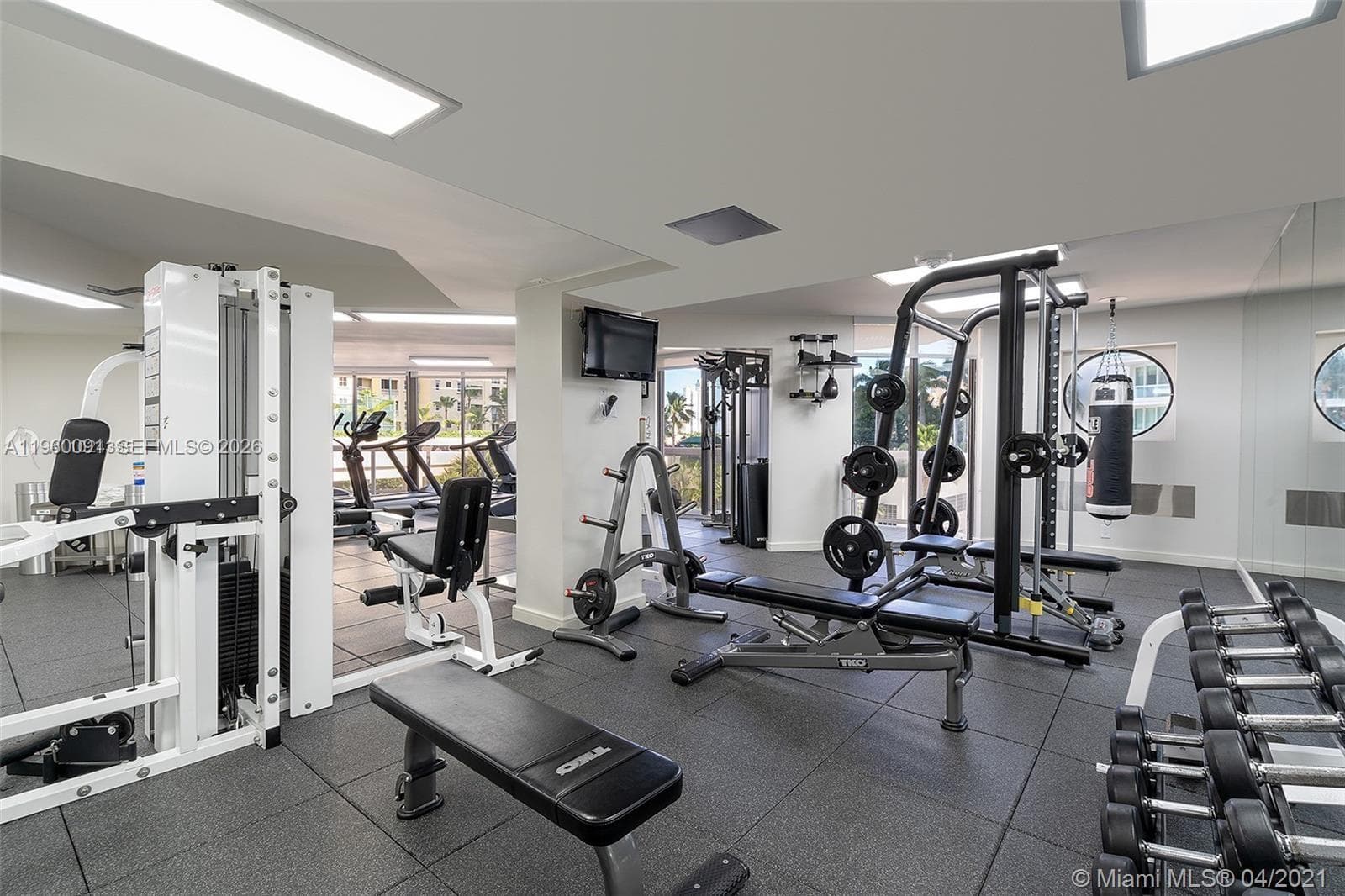 20185 E Country Club Dr # 2505, Aventura FL 33180 — 43