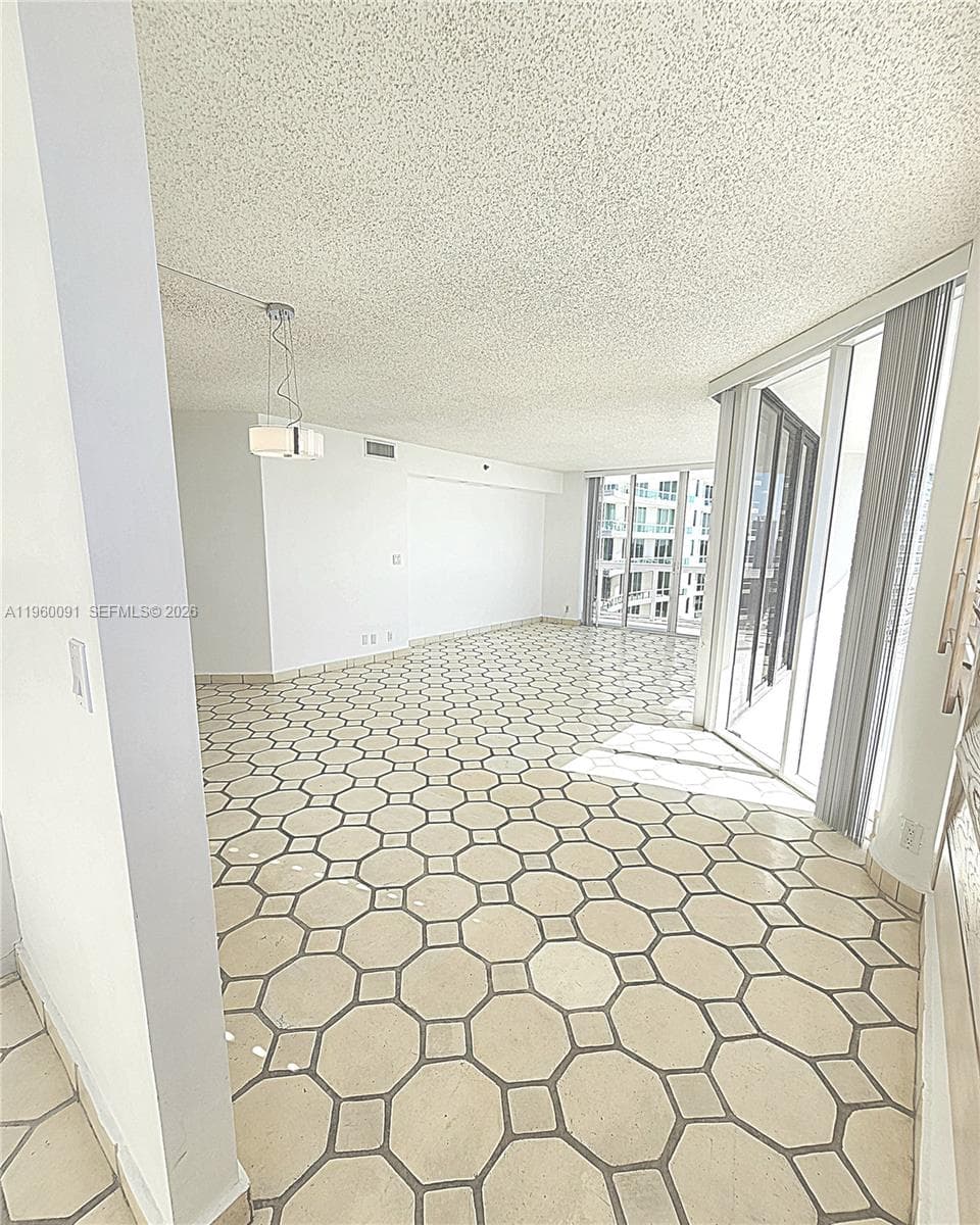 20185 E Country Club Dr # 2505, Aventura FL 33180 — 12