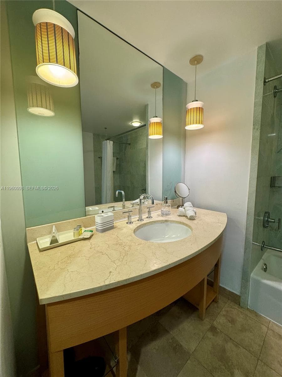 18683 Collins Ave # 2006, Sunny Isles Beach FL 33160 — 21