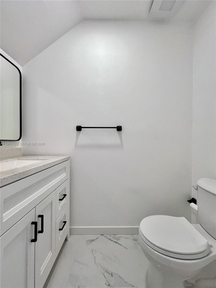 8111 SW 81st Pl, Miami FL 33143 — 20