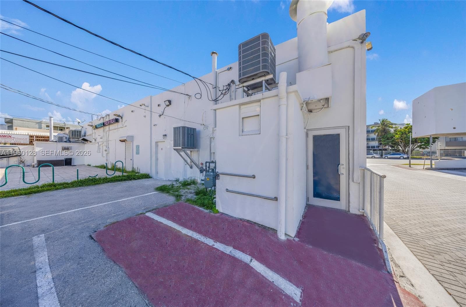 1975 71st St, Miami Beach FL 33141 — 15